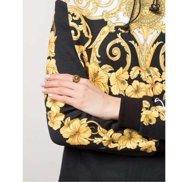 LAST ONE! Versace La Medusa Enamel Signet Ring - Picture 8 of 10